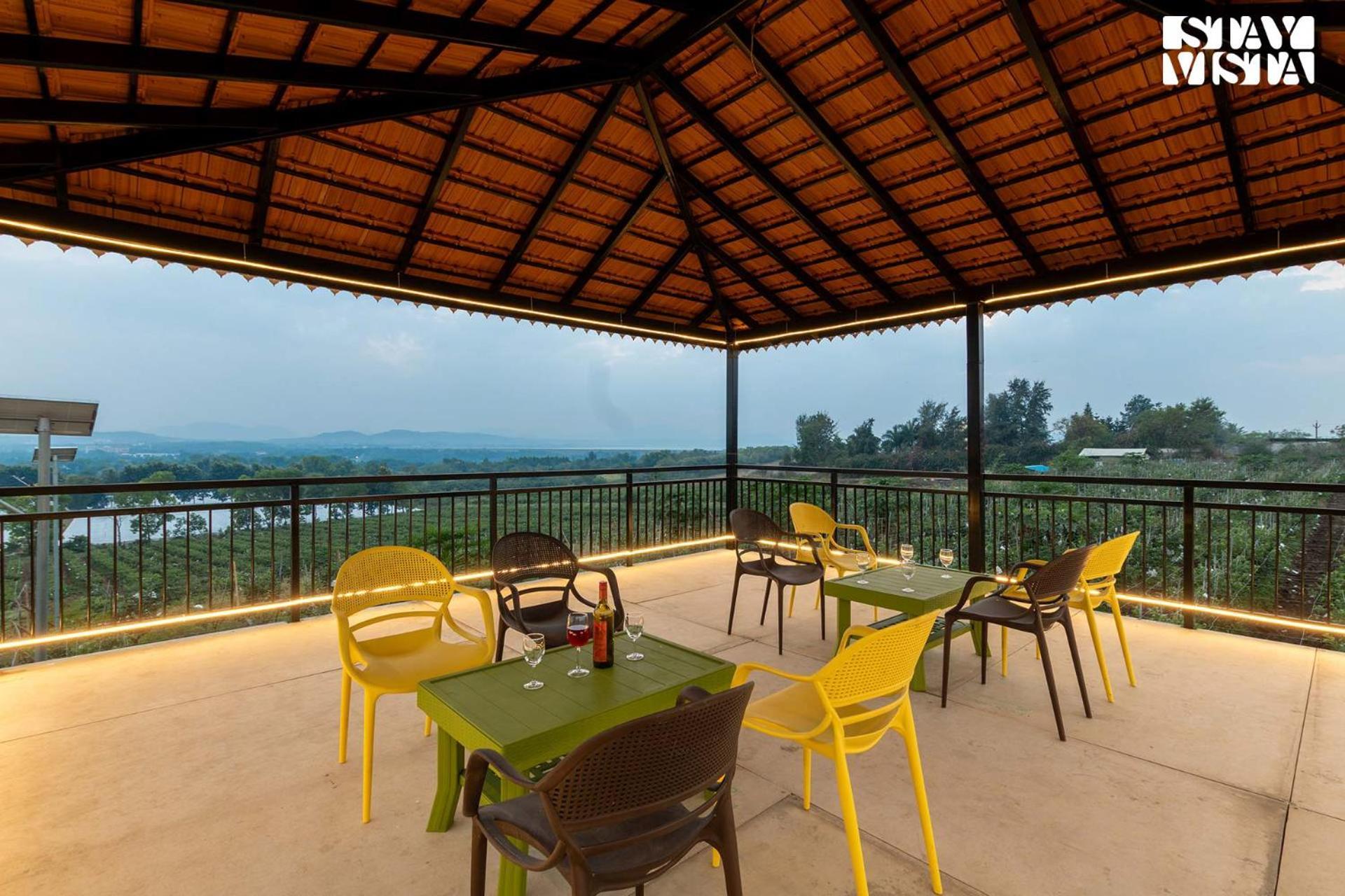 Stayvista'S Harvest Haven - Pool-View Villa With Deck & Machan Near Sula Nashik Eksteriør billede