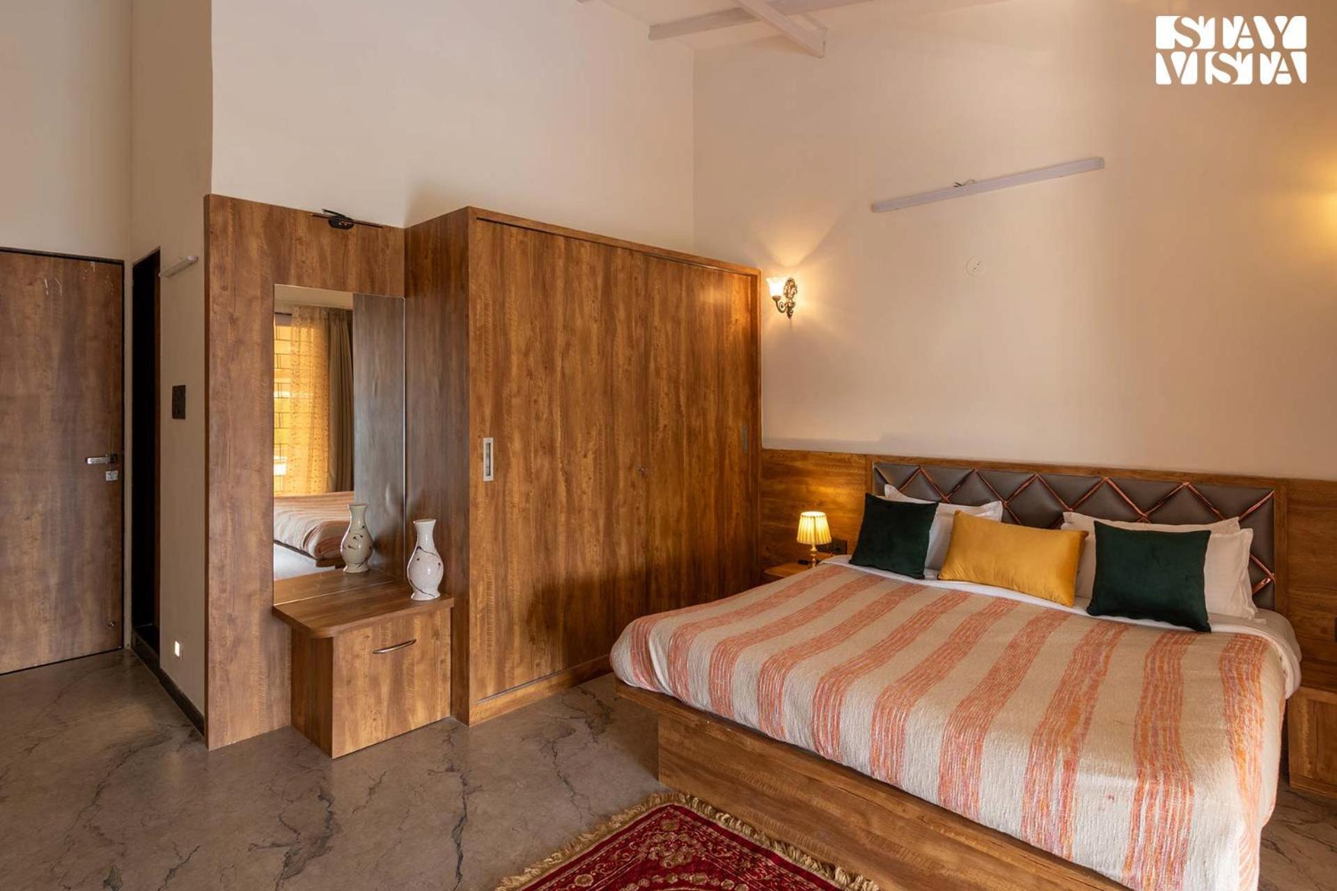 Stayvista'S Harvest Haven - Pool-View Villa With Deck & Machan Near Sula Nashik Eksteriør billede