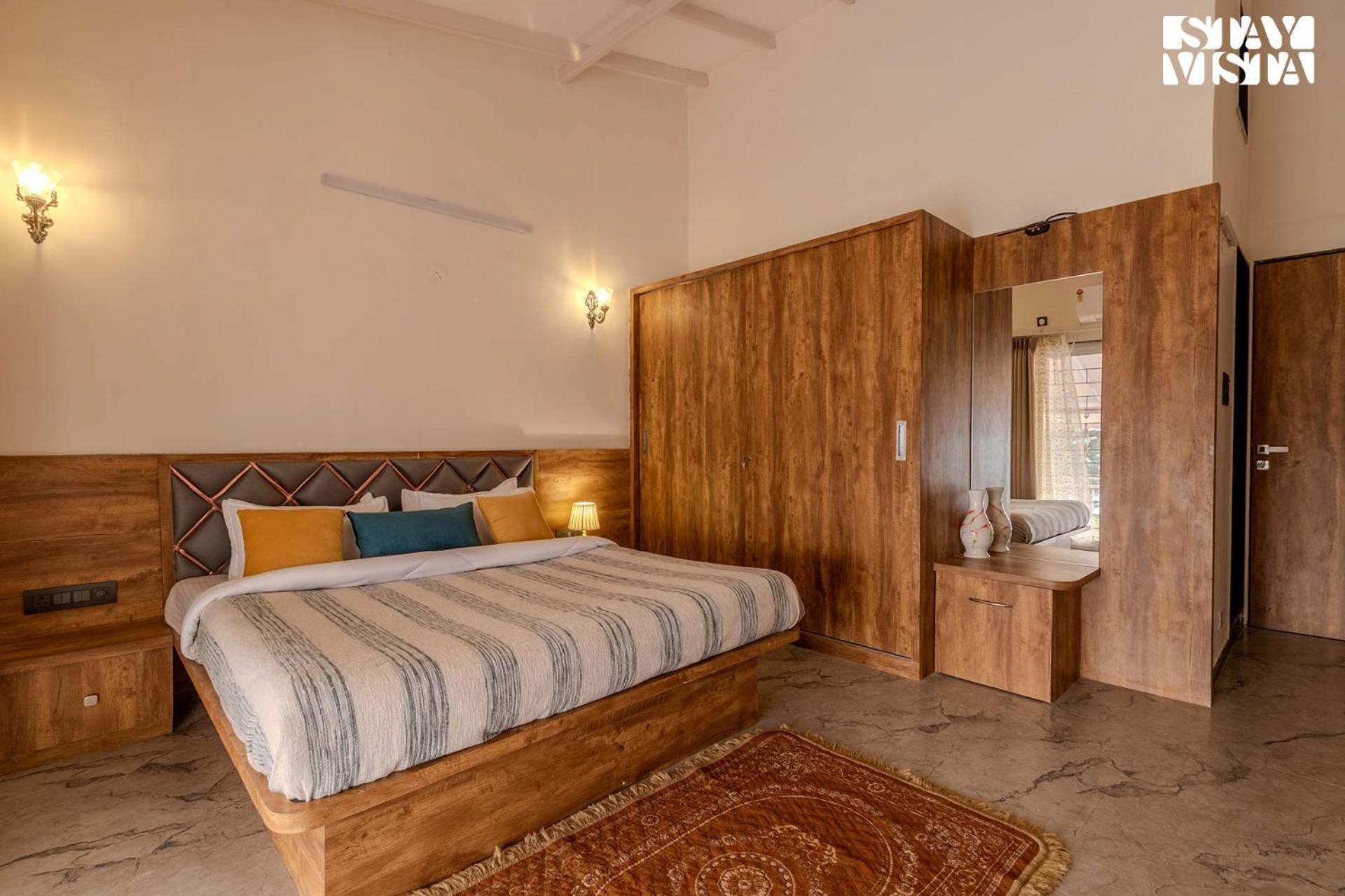 Stayvista'S Harvest Haven - Pool-View Villa With Deck & Machan Near Sula Nashik Eksteriør billede